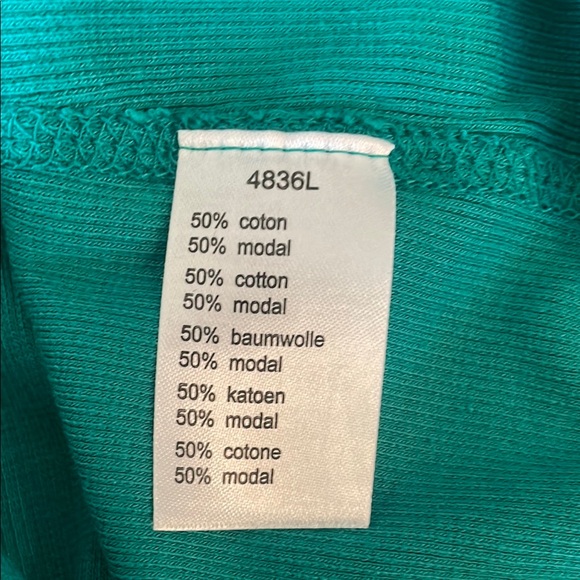 Lacoste & Malandrino EUC Teal Green Fitted Short Sleeve, Fitted Back Women’s Top - Picture 8 of 10